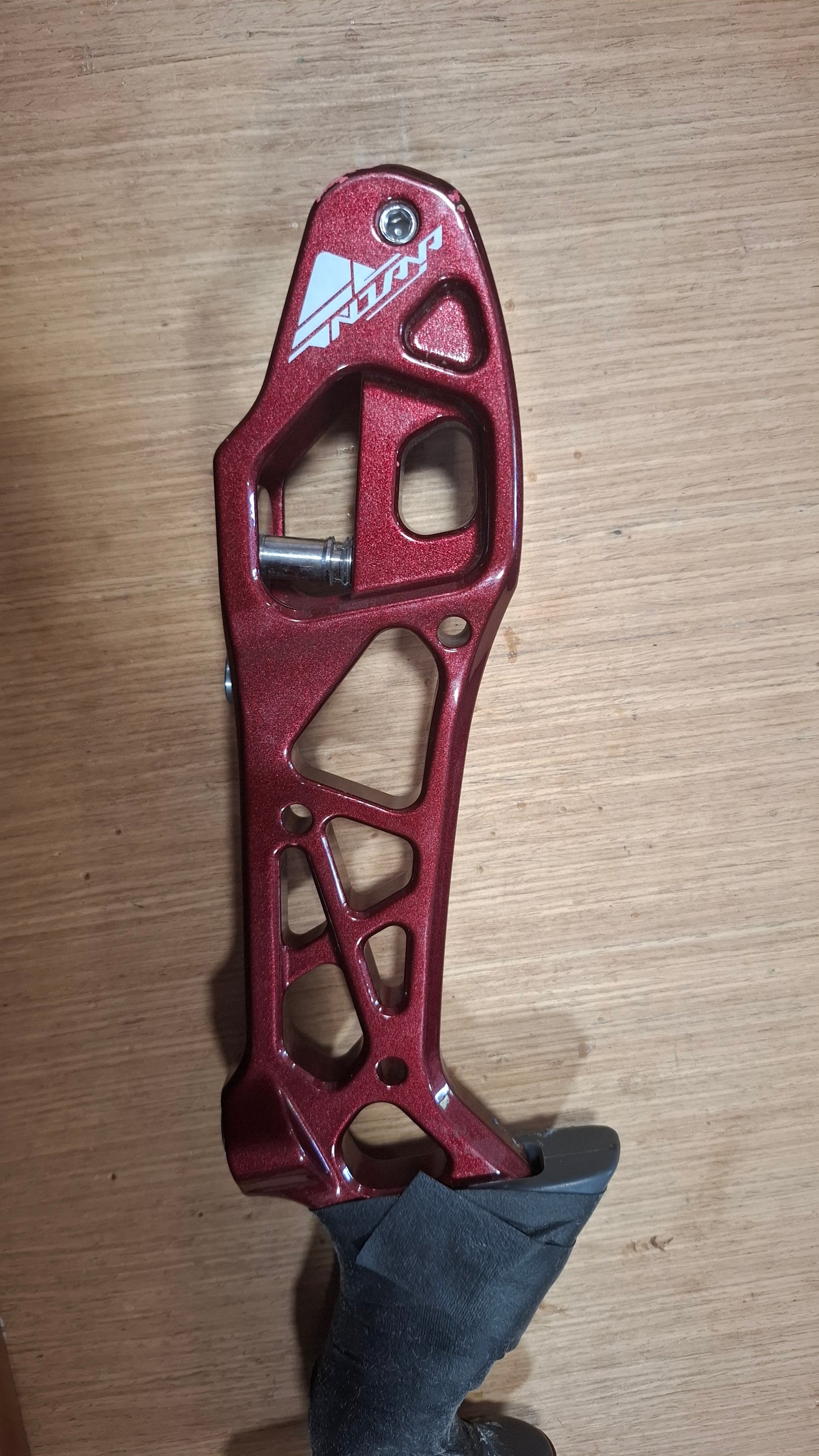 Poignée occasion Novana Droitière rouge 23"
