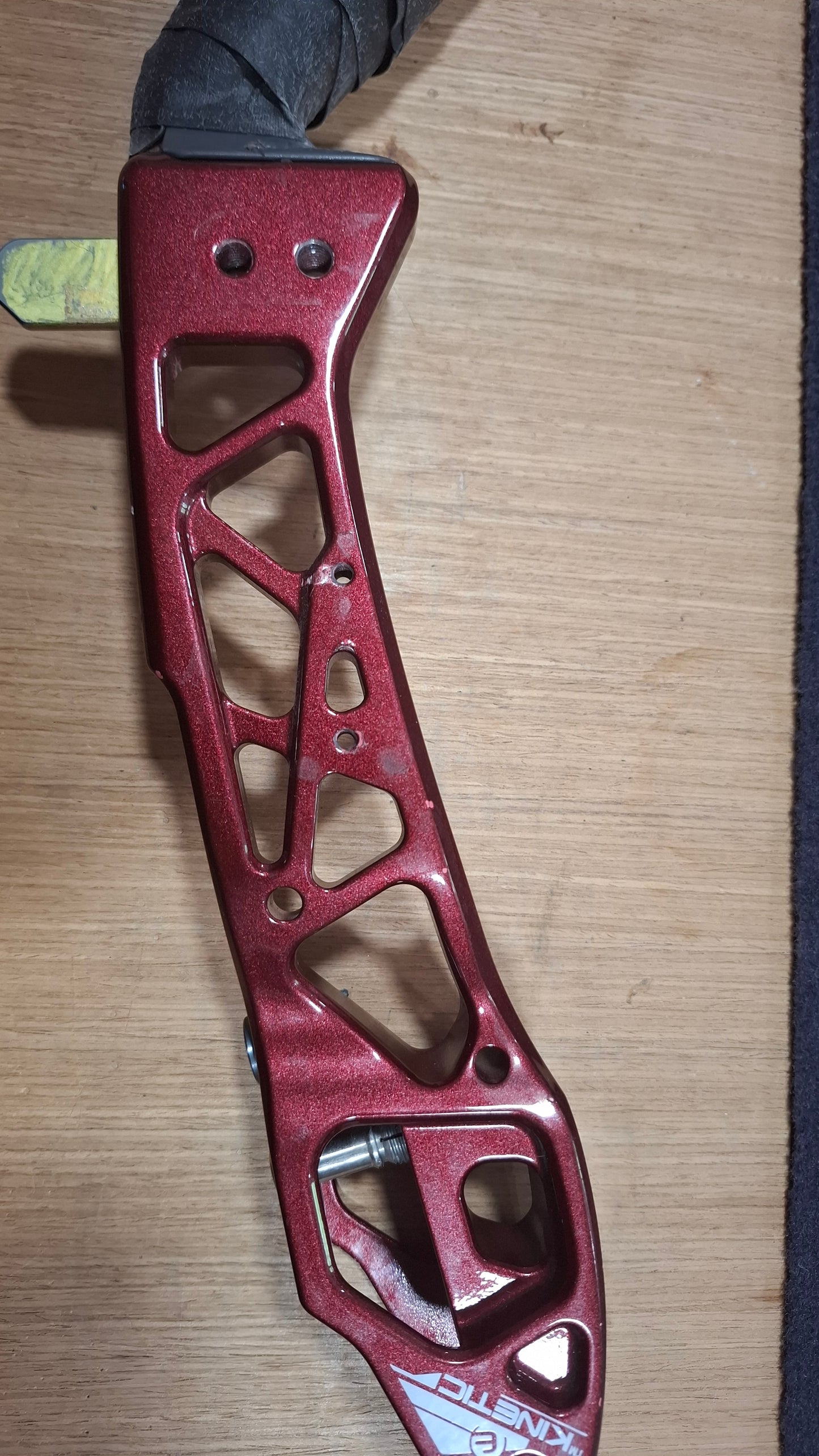 Poignée occasion Novana Droitière rouge 23"